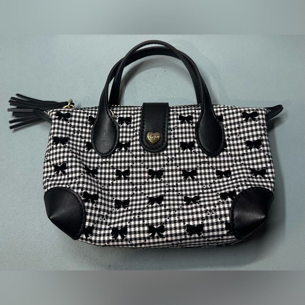 Stoney Clover Lane Pouchette in Tweed Bow